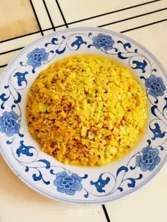Make Suffering melon and eggs step 8