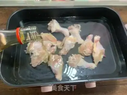 Make Chicken wings and potatoes step 0