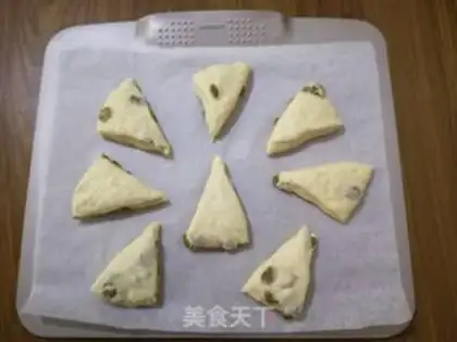 Make raisin scon step 7