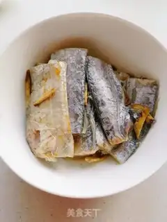 Make Red-fried fish step 1