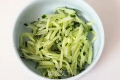 Make Plumb noodles step 1