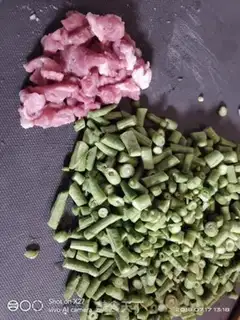 Make Porky bean horns step 1