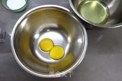 Make The pasta waffles step 1