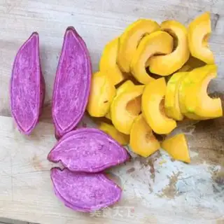 Make Pumpkin pickles step 1