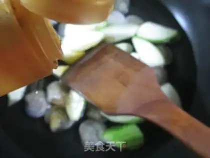 Make Round toad and silk soup step 4