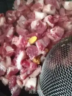 Make Private beef noodles step 1