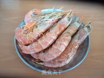 Make Red shrimp pasta step 1