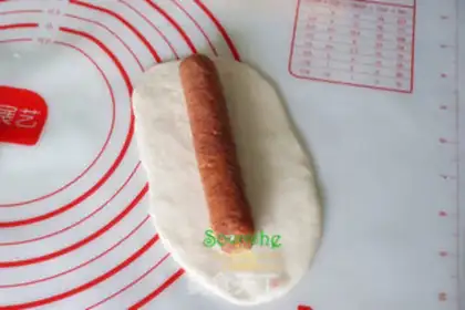 Make Hot dog pine bun step 5