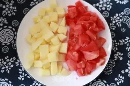 Make Tomato potatoes step 0