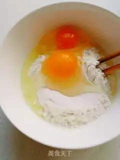 Make Egghand noodles step 1