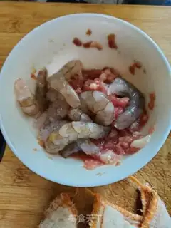 Make Shrimp intestine powder step 0