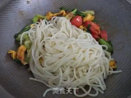 Make Tomato noodles step 6