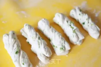 Make Onion rolls step 6