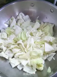 Make cucumbers and cabbage step 2