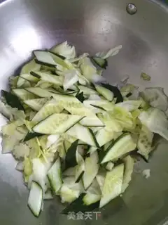 Make cucumbers and cabbage step 4