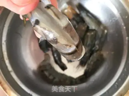 Make Shrimp garlic noodles step 2