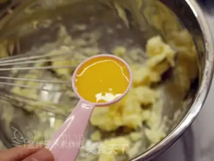 Make Classic cranberry cookies step 3