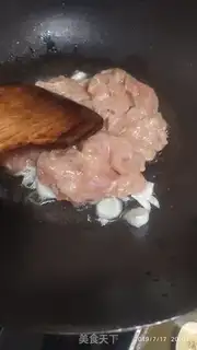 Make Chicken chest fried crab mushrooms step 3