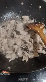 Make Chicken chest fried crab mushrooms step 5