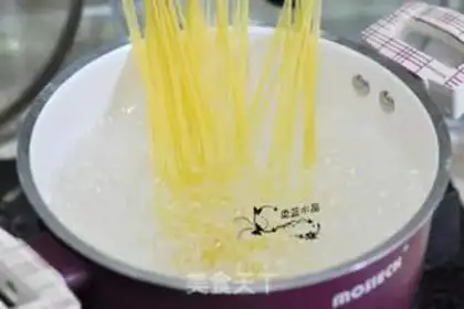 Make Tuna pasta step 1