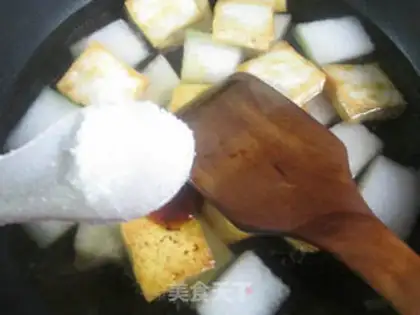 Make The old tofu burns the melon step 7