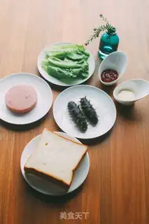 Make Sea cucumber sandwich step 0