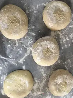 Make A sesame guacamole step 8