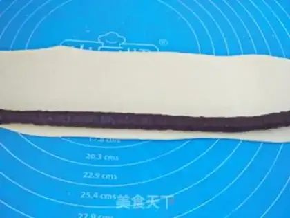 Make Milk bean rolls step 3