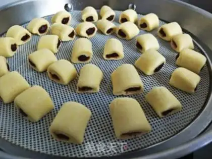 Make Milk bean rolls step 5