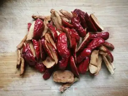 Make oatmeal red date soy sauce step 3