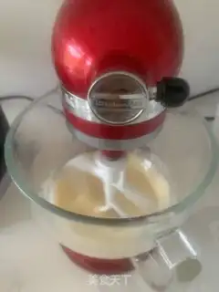 Make Cream eggs step 1