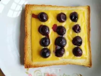 Make Blueberry cheese toast step 4
