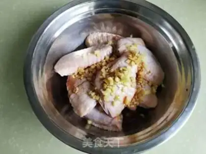 Make Coke chicken wings step 1