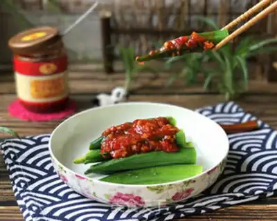 Make Garlic spicy sauce with acne step 8