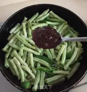 Make Piggy beans step 5