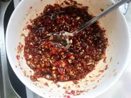 Make Garlic pepper sauce suco leaves step 6