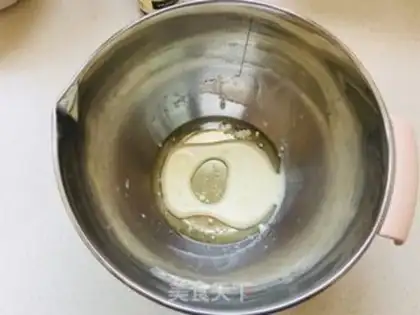 Make Candy cream cupcakes step 2