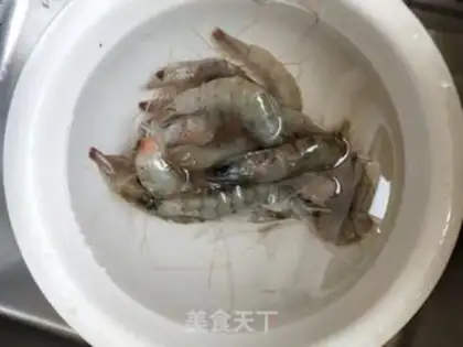 Make Shrimp smelt soup step 0