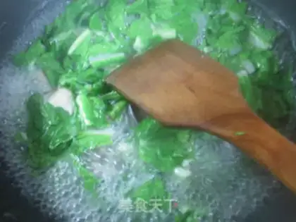 Make Eggs round toad soup step 4