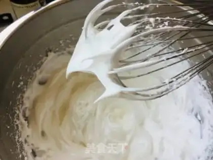 Make Candy cream cupcakes step 6