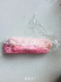 Make Candy cream cupcakes step 12