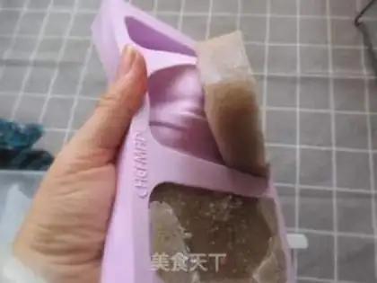 Make Banana popsicle step 3
