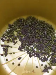 Make The green bean congee step 0