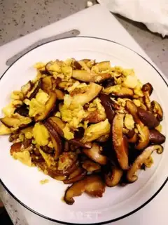 Make Shroom fried eggs step 8