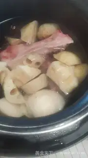 Make Lian Zhi Qi soup step 1