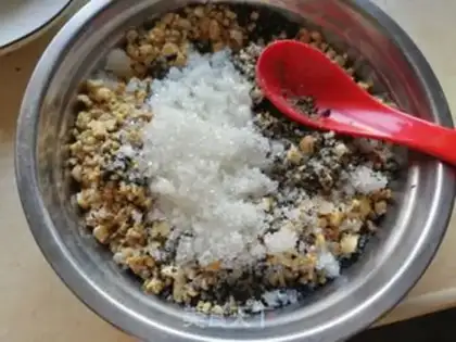 Make Black-smelt peanuts bag step 4
