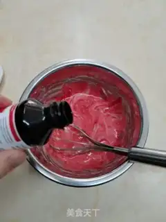 Make Strawberry chili cream cake step 6