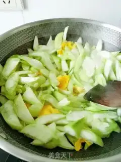 Make Egg melon soup step 6