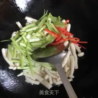 Make Celery, white mushrooms step 4