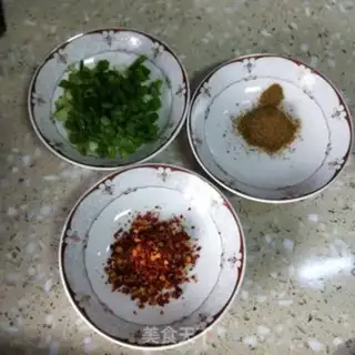 Make Spicy potatoes step 1
